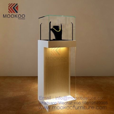 Komercijalni prikaz za nakit