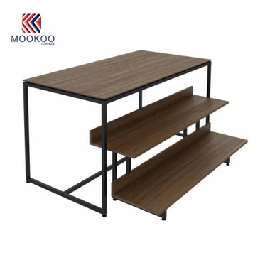 Stalak za trgovinu odjećom